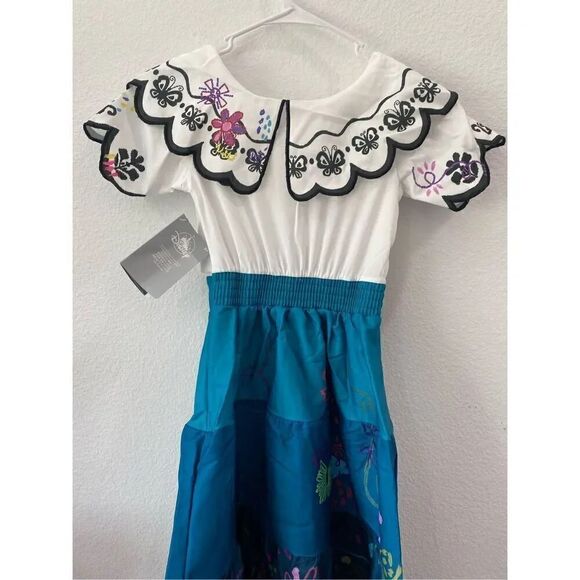 Disneys Mirabel Costume Size 9/10 - Picture 9 of 14